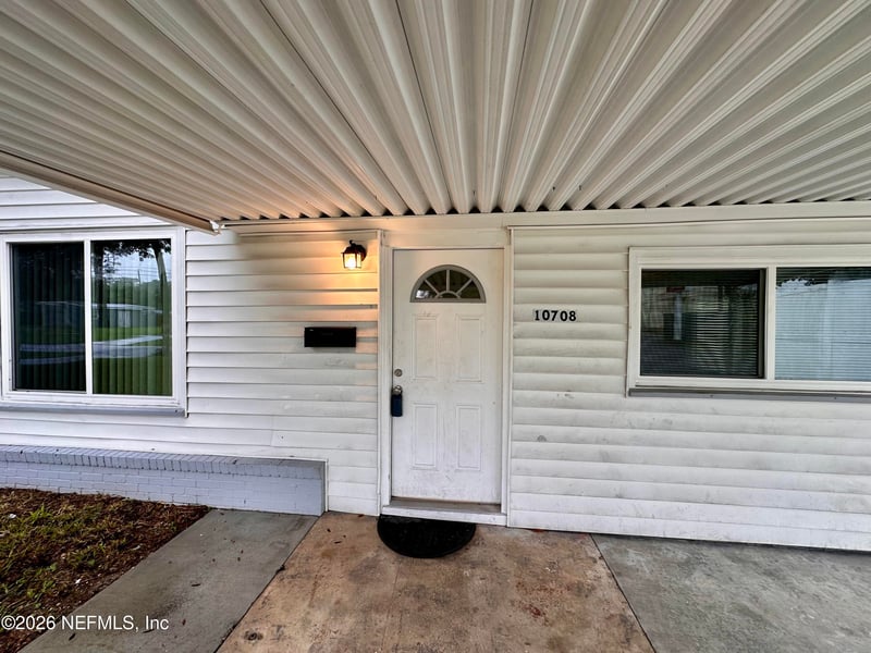 10708 Briarcliff Rd E, Jacksonville, FL 32218