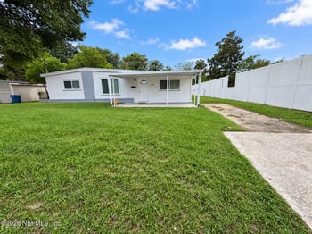 10708 Briarcliff Rd E, Jacksonville, FL 32218