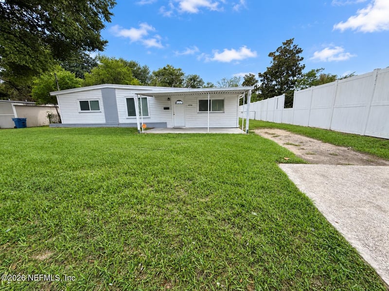 10708 Briarcliff Rd E, Jacksonville, FL 32218