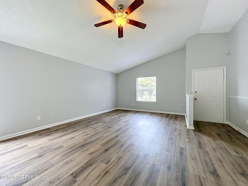 10721 Meadowlea Dr, Jacksonville, FL 32218