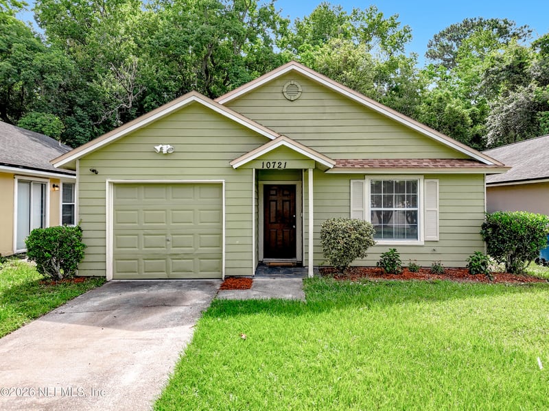 10721 Meadowlea Dr, Jacksonville, FL 32218