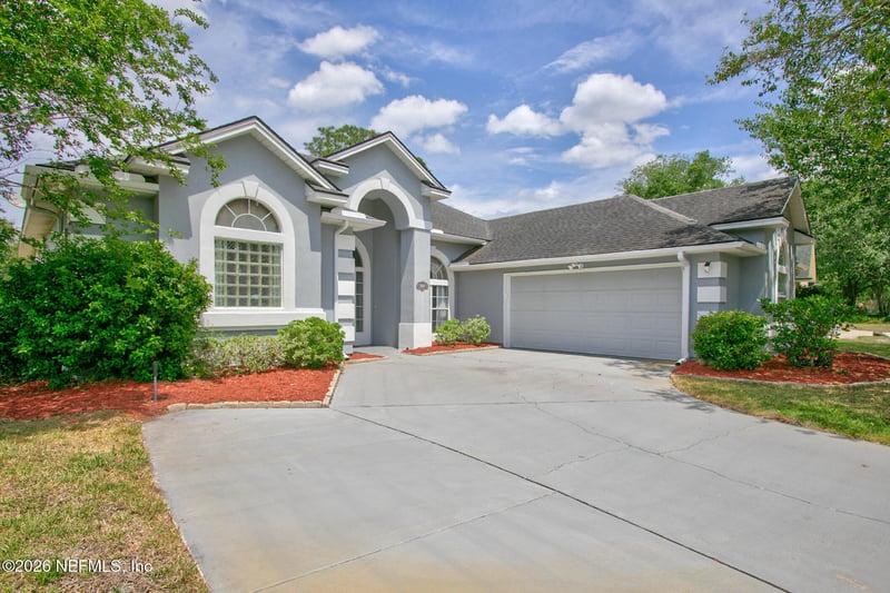 10727 Plum Hollow Dr, Jacksonville, FL 32222