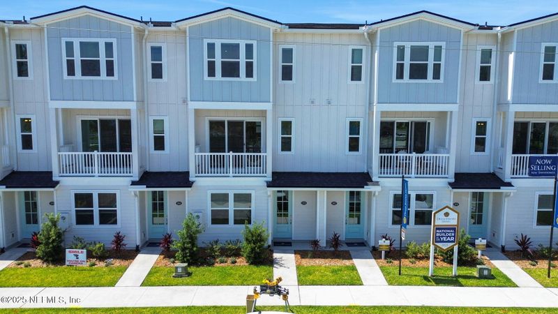 1074 2nd Ave N, Jacksonville Beach, FL 32250
