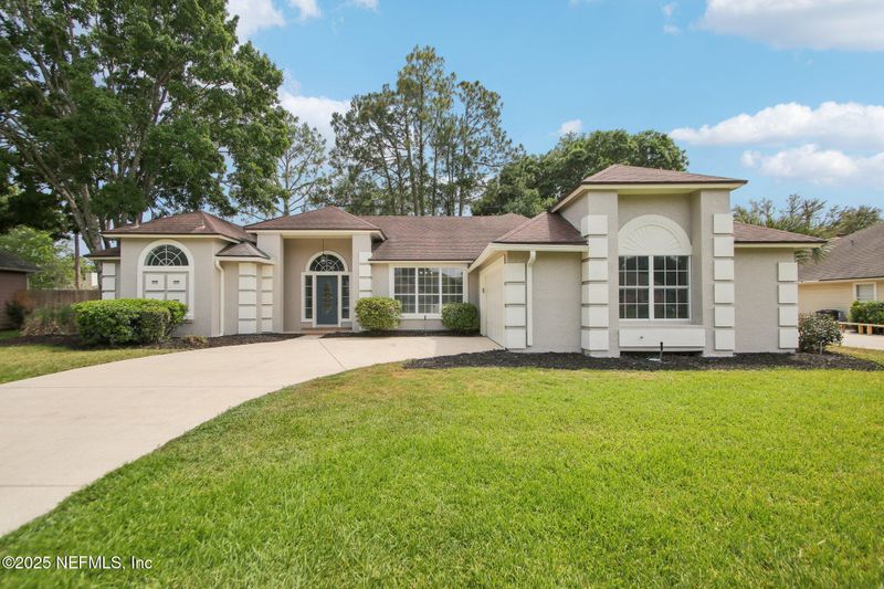 1076 Larkspur Loop, Jacksonville, FL 32259