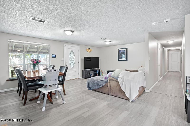 10779 Gladwynne Rd, Jacksonville, FL 32218