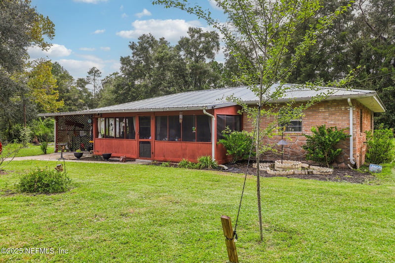 1078 Merrimac Ave, Green Cove Springs, FL 32043