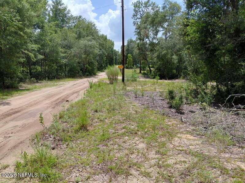 108 5th St, Melrose, FL 32666