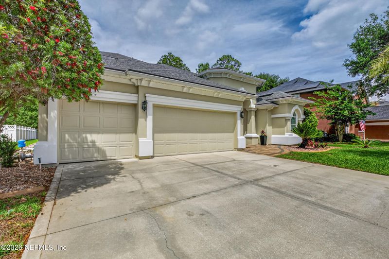 108 Chatsworth Dr, St Johns, FL 32259