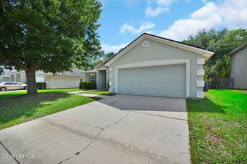 10810 Stanton Hills Dr E, Jacksonville, FL 32222