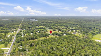 10814 Morningside Ln, Glen St Mary, FL 32040