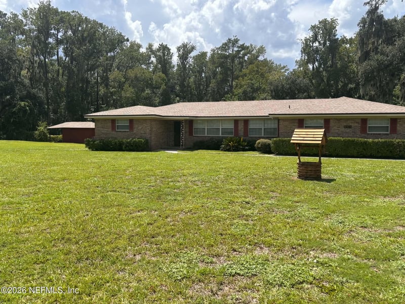 10824 W Windy Gale Dr W, Jacksonville, FL 32218