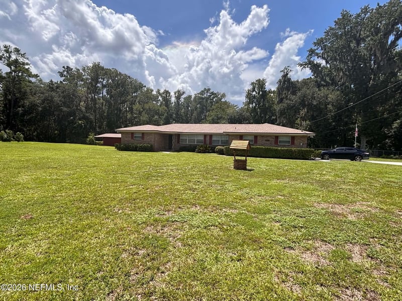 10824 W Windy Gale Dr W, Jacksonville, FL 32218
