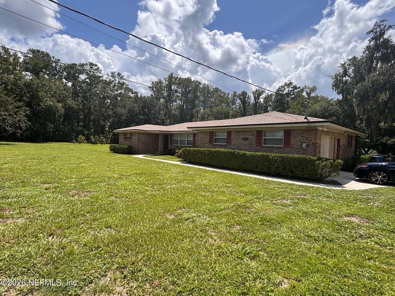 10824 W Windy Gale Dr W, Jacksonville, FL 32218