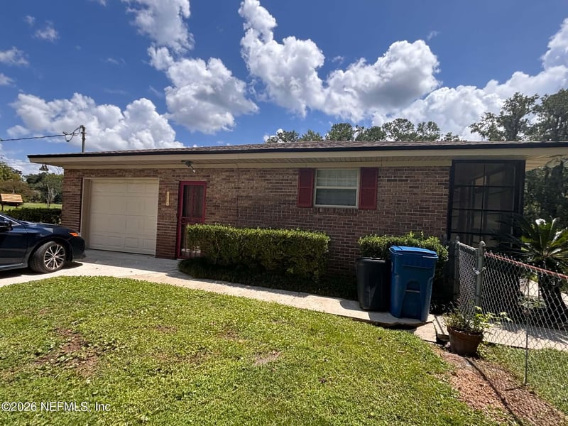 10824 W Windy Gale Dr W, Jacksonville, FL 32218