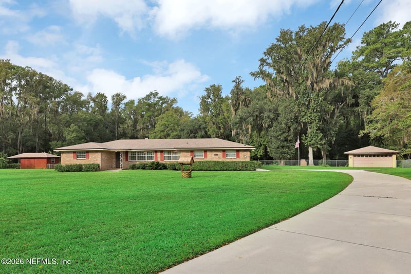 10824 W Windy Gale Dr W, Jacksonville, FL 32218