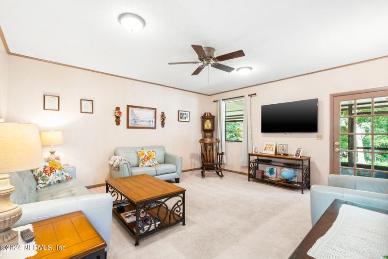 1084 Cheyenne Dr, St Augustine, FL 32086