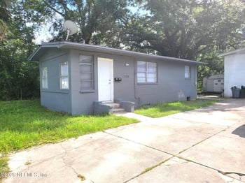 1084 Huron St, Jacksonville, FL 32254