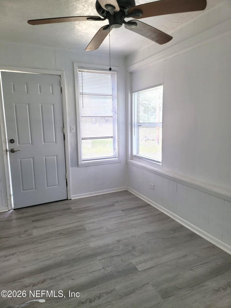 1084 Huron St, Jacksonville, FL 32254