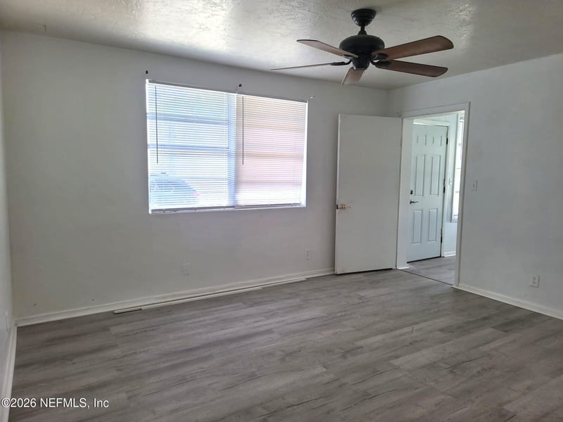 1084 Huron St, Jacksonville, FL 32254