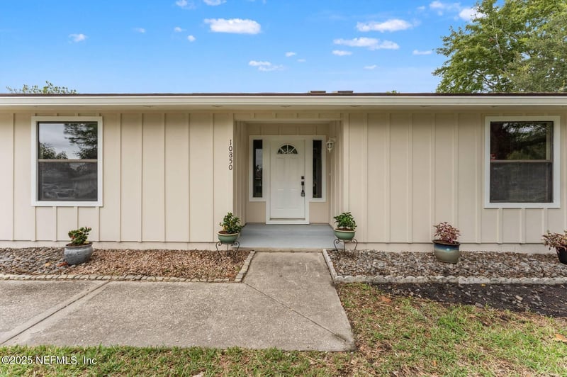 10850 Mandarin Station Dr W, Jacksonville, FL 32257