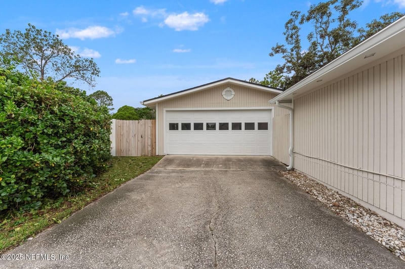 10850 Mandarin Station Dr W, Jacksonville, FL 32257