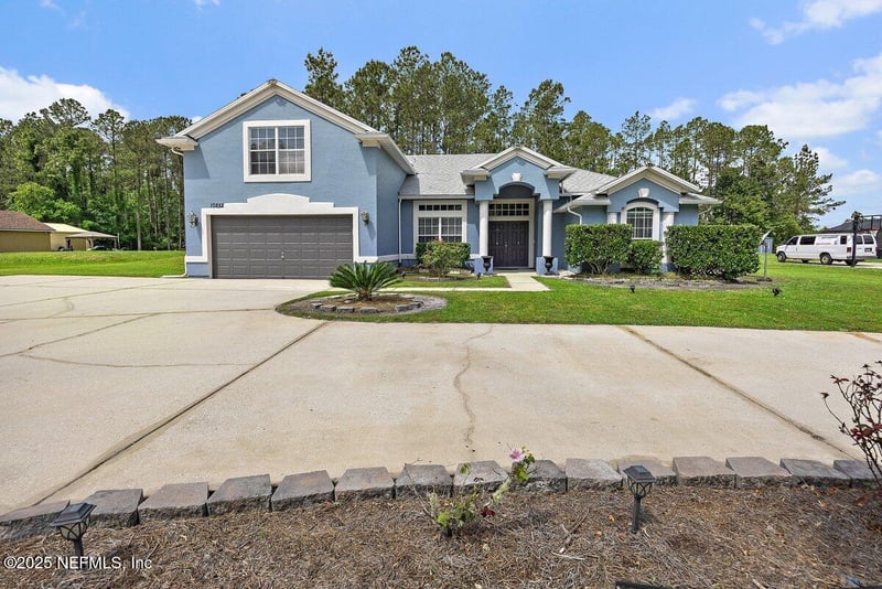 10852 Brandon Chase Dr, Jacksonville, FL 32219