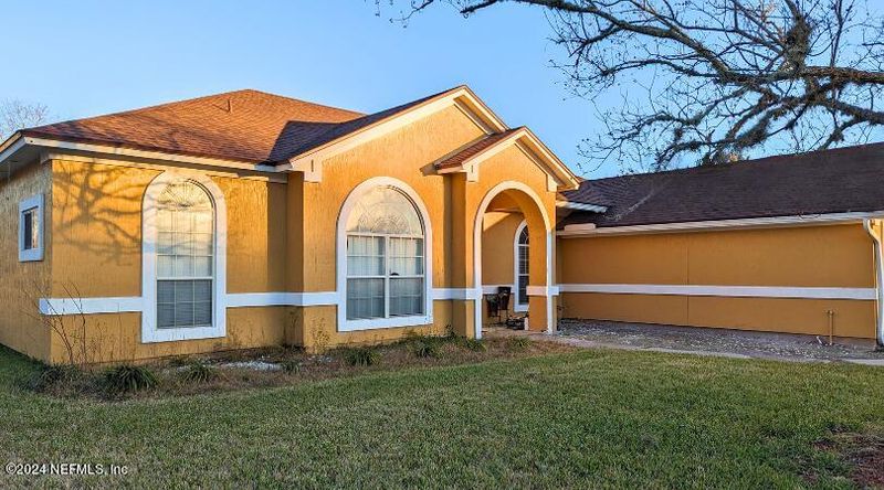 10857 Lydia Estates Dr, Jacksonville, FL 32218