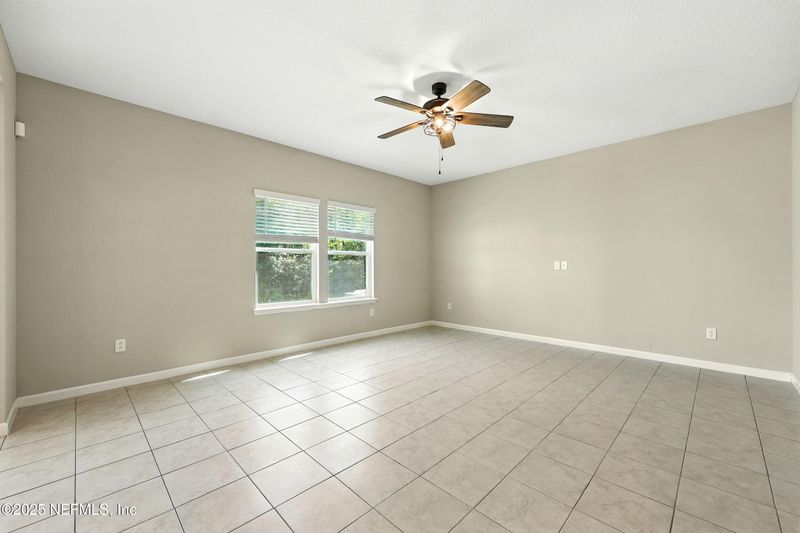 10863 Peacock Landing Ct, Jacksonville, FL 32218