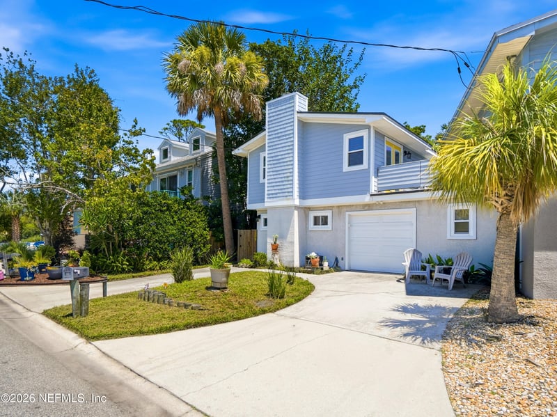 109 Pine St, Atlantic Beach, FL 32233