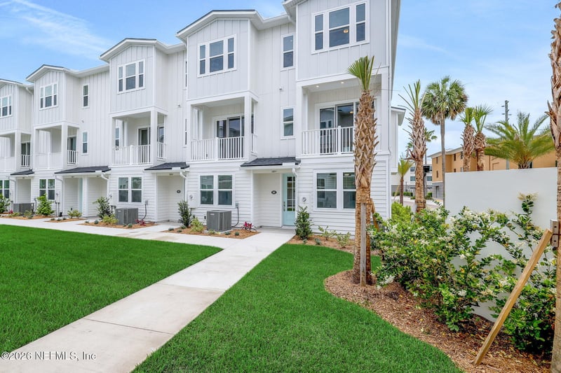 1091 1st Ave N, Jacksonville Beach, FL 32250