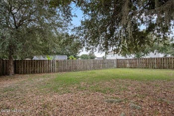 1092 Sunray Ct, Jacksonville, FL 32218