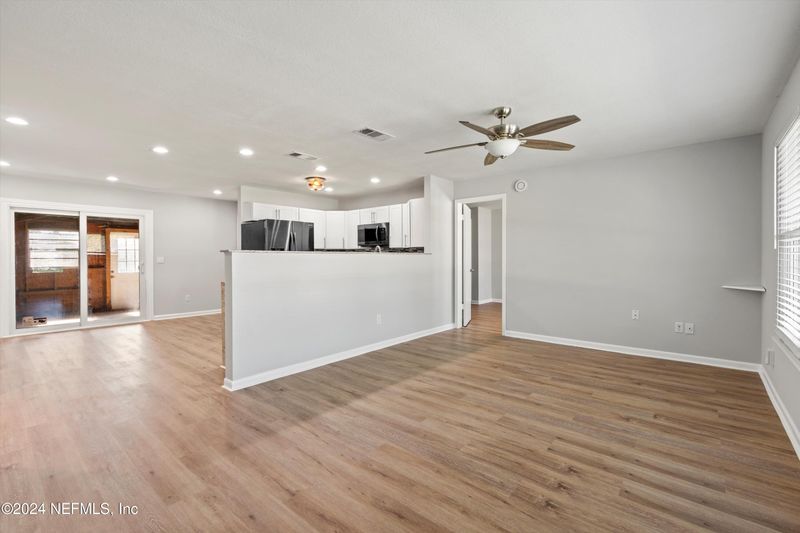 10920 Hardwick Ln, Jacksonville, FL 32246