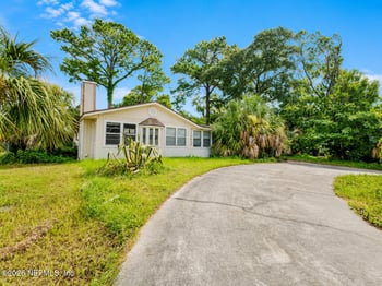 10933 Luana Dr N, Jacksonville, FL 32246
