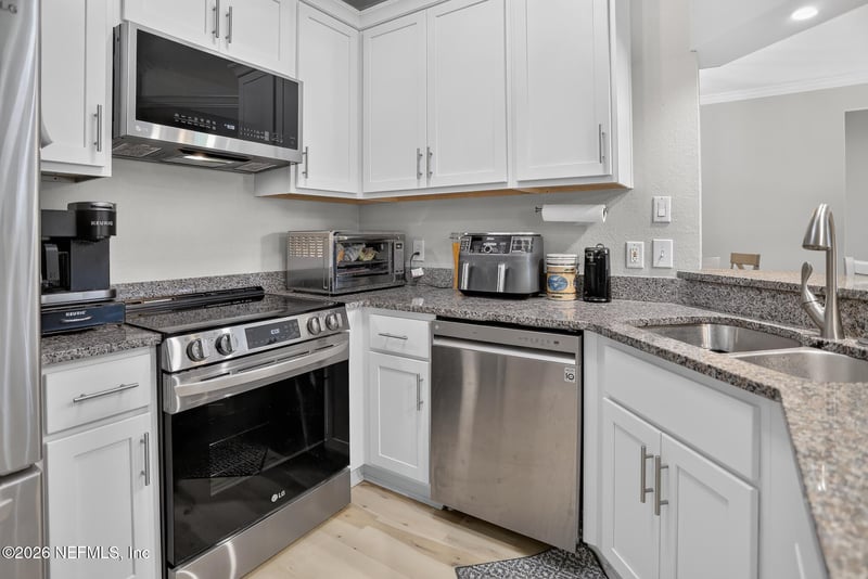 10961 Burnt Mill Rd #414, Jacksonville, FL 32256