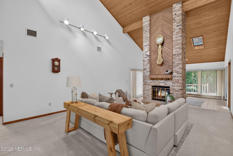 10990 Creekview Dr, Jacksonville, FL 32225