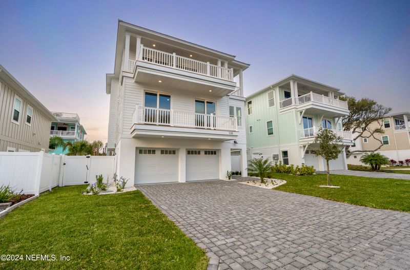 110 7th St, St Augustine Beach, FL 32080