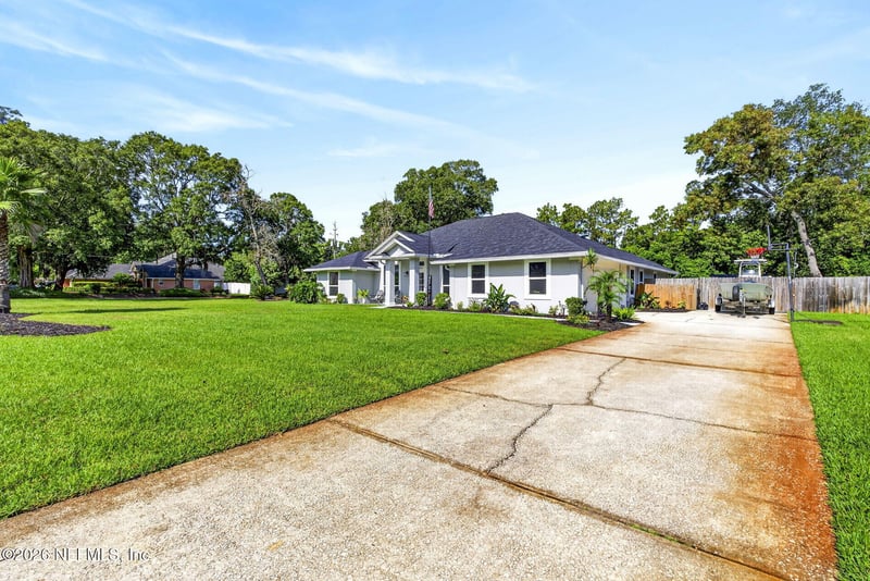 1100 Creekwood Way N, St Johns, FL 32259