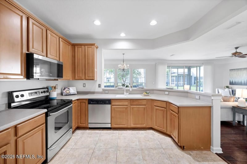11000 Castlemain Cir E, Jacksonville, FL 32256