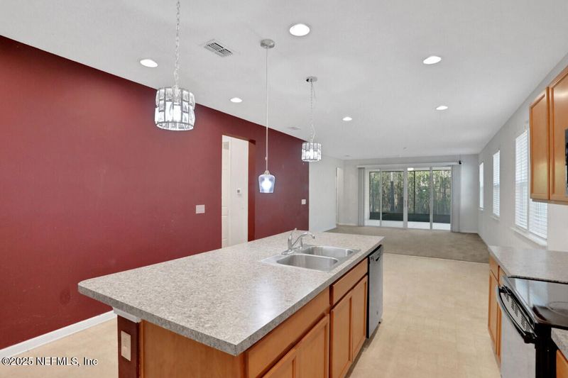 11004 Chitwood Dr, Jacksonville, FL 32218