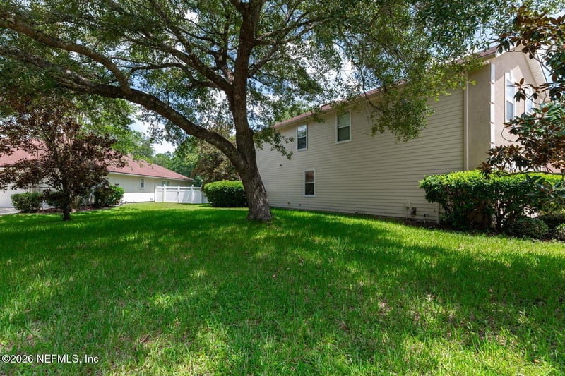 1101 Roundtree Cir, St Johns, FL 32259