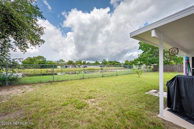 1102 Meadow Dr, Orange Park, FL 32065
