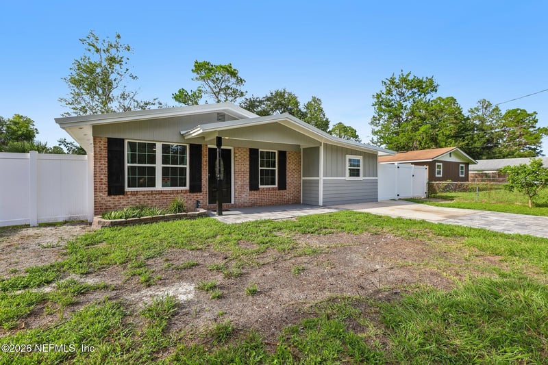 1102 Walnut St, Green Cove Springs, FL 32043
