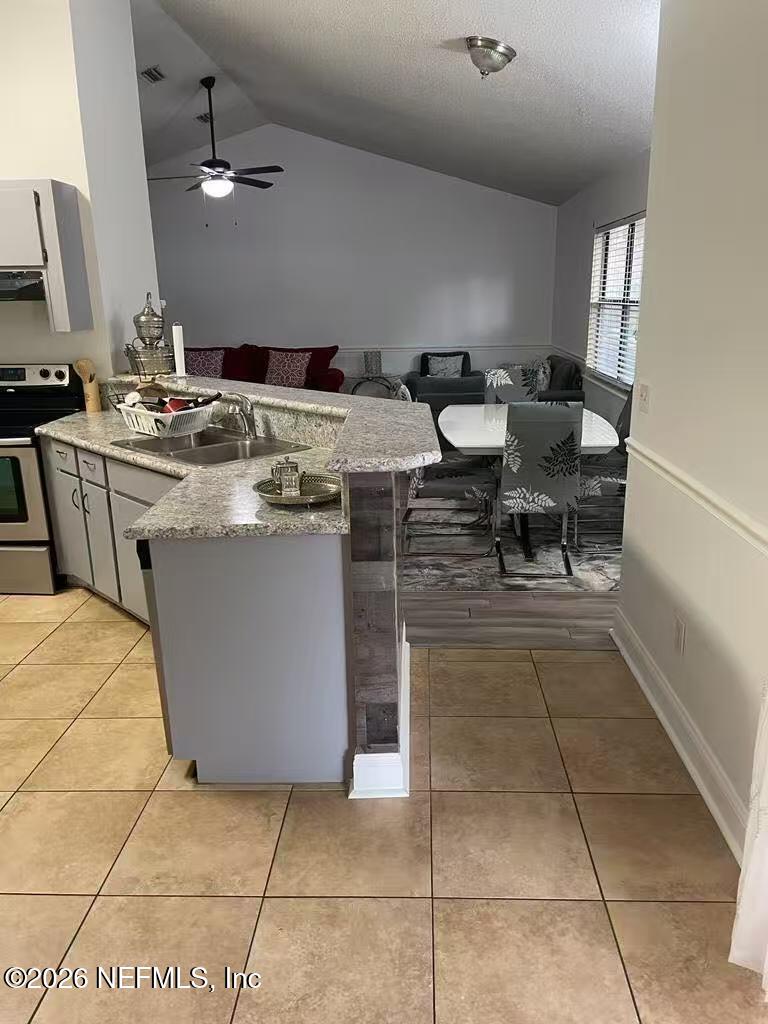 11020 Alumni Way, Jacksonville, FL 32246