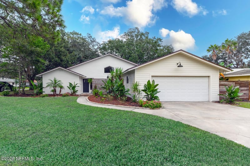 1105 Kings Rd, Neptune Beach, FL 32266