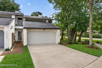 1105 Romaine Cir W, Jacksonville, FL 32225