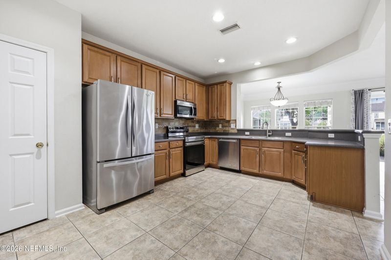 11064 Castlemain Cir E, Jacksonville, FL 32256