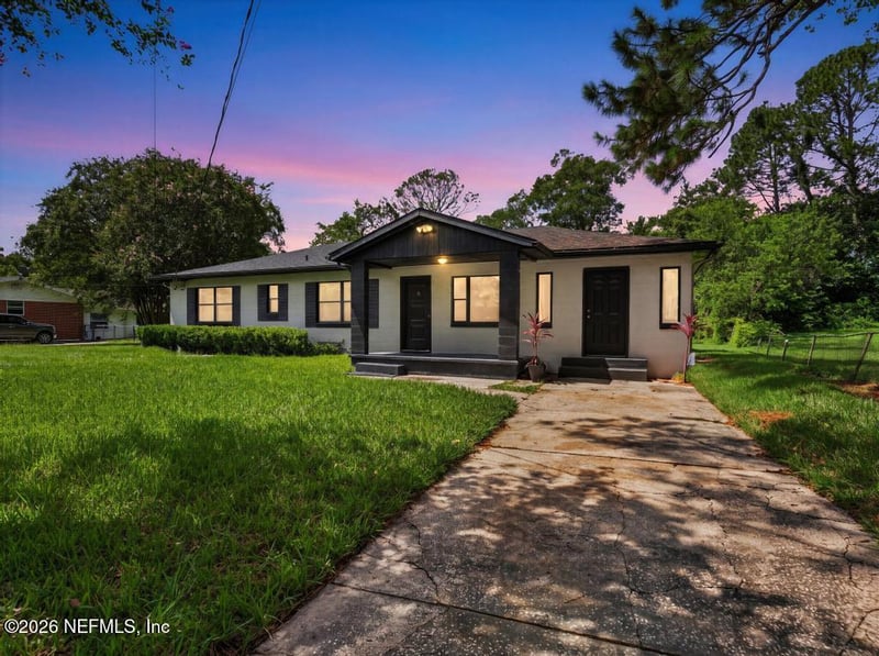 1108 Leeda Dr, Jacksonville, FL 32254