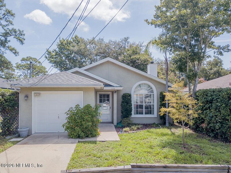 1109 Hibiscus St, Atlantic Beach, FL 32233