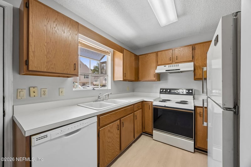 111 1st St #28, Jacksonville, FL 32206