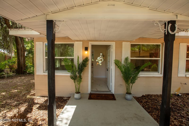 111 2nd St, Melrose, FL 32666